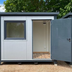 20' Bürocontainer 130d33 c1dfdf6f118c4e0fb9b0142a8c84681bmv2 1.jpg